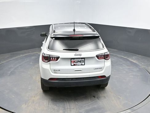 Used 2025 Jeep Compass Limited image 16