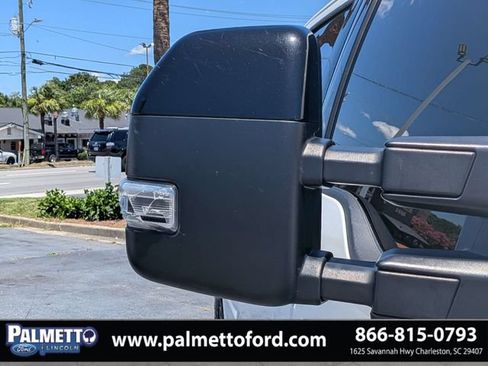 Used 2022 Ford F250 Lariat w/ Black Appearance Pkg AWD/4WD image 11