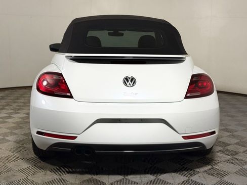 Used 2019 Volkswagen Beetle 2.0T SE FWD image 5