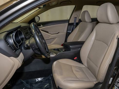 Used 2015 Kia Optima EX image 9