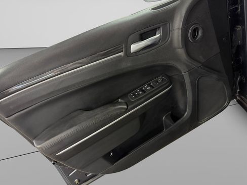 Used 2018 Chrysler 300 Touring L AWD/4WD image 14