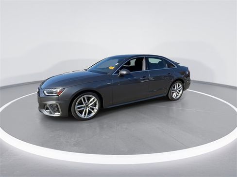 Used 2022 Audi A4 2.0T Premium Plus image 4