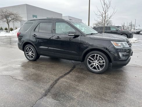 Used 2016 Ford Explorer Sport w/ Equipment Group 401A image 2