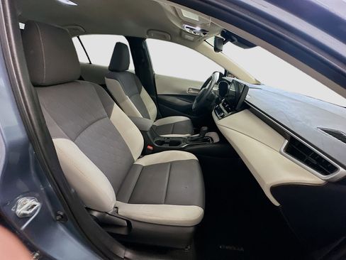 Used 2023 Toyota Corolla LE image 32