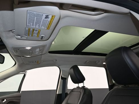 Used 2019 Ford Escape Titanium image 20