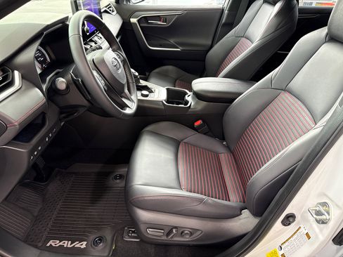 Certified 2025 Toyota RAV4 XSE image 23