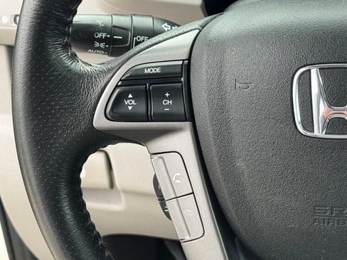 Used 2014 Honda Pilot Touring image 26