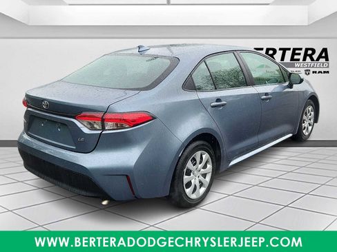 Used 2024 Toyota Corolla LE FWD image 6