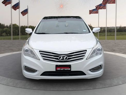 Used 2013 Hyundai Azera w/ Technology Pkg FWD image 2