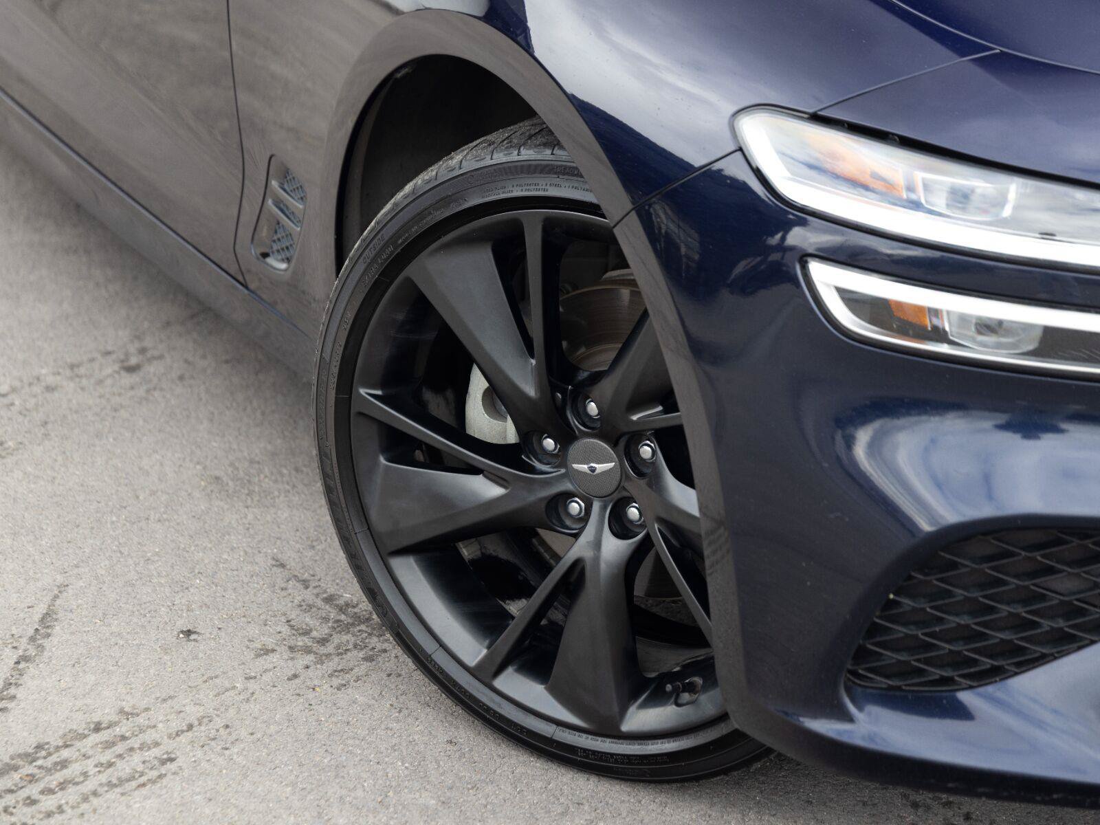 Used 2023 Genesis G70 2.0T w/ Sport Prestige Package AWD/4WD image 10