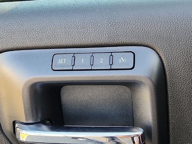 Certified 2018 GMC Sierra 2500 Denali w/ Duramax Plus Package AWD/4WD image 27