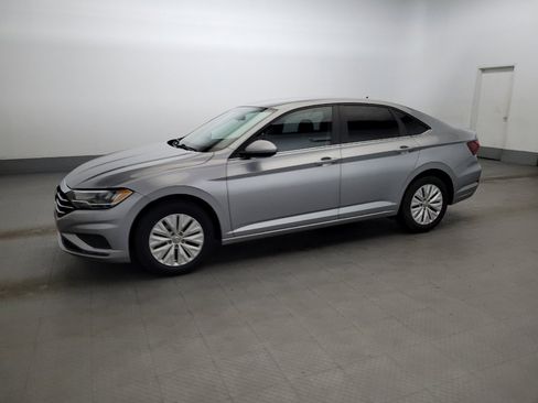Used 2019 Volkswagen Jetta S w/ Driver Assistance Package FWD image 2