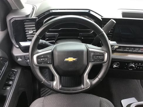 Used 2024 Chevrolet Silverado 1500 LT AWD/4WD image 19
