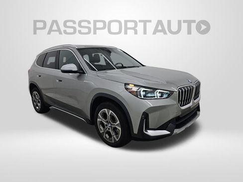 Used 2023 BMW X1 xDrive28i AWD/4WD image 11