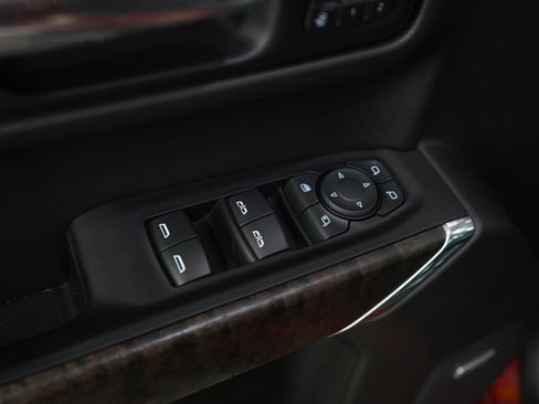Used 2019 GMC Sierra 1500 Denali w/ Technology Package AWD/4WD image 18
