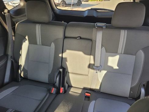 Used 2025 Chevrolet Blazer LT AWD/4WD image 10