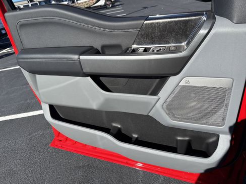 New 2026 Ford F250 XLT w/ XLT Premium Package AWD/4WD image 15