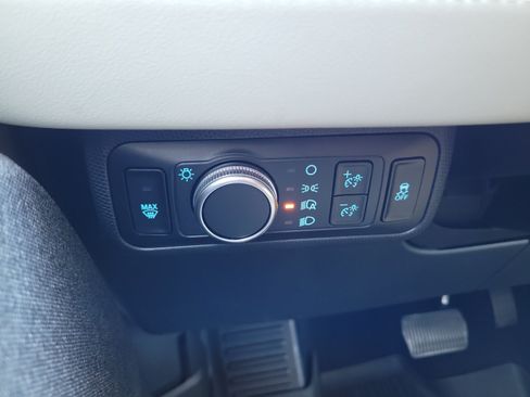 Certified 2022 Ford Mustang Mach-E Premium AWD/4WD image 27