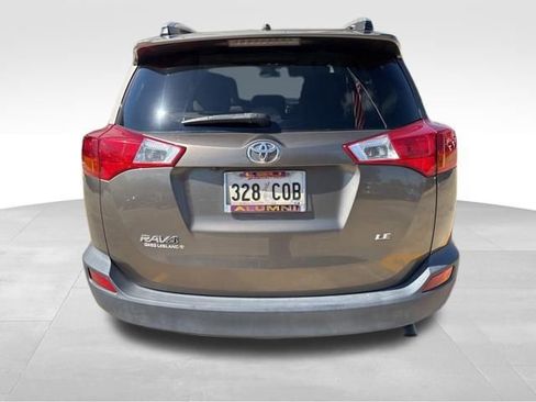 Used 2013 Toyota RAV4 LE image 10