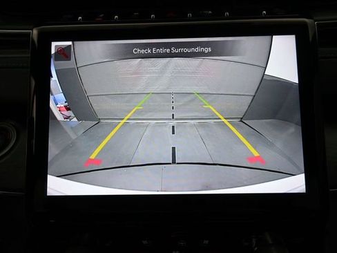 Used 2023 Jeep Grand Cherokee Overland w/ Rear Seat Video Group I AWD/4WD image 26