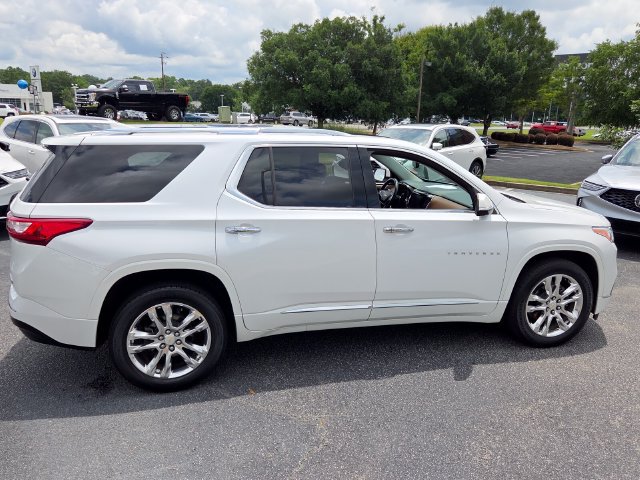 Used 2021 Chevrolet Traverse High Country FWD image 16