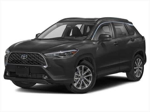 Used 2025 Toyota Corolla Cross XLE FWD image 1