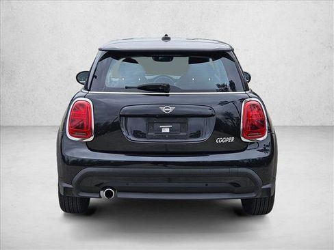 Used 2023 MINI Cooper 2-Door Hardtop image 7