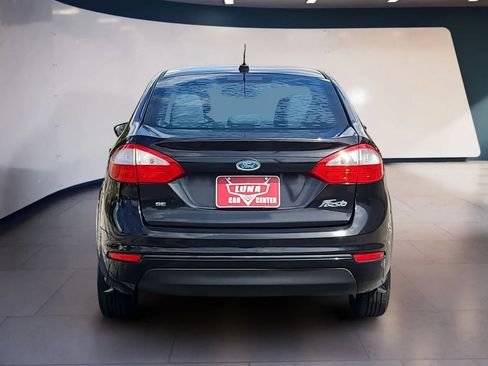 Used 2015 Ford Fiesta SE w/ Comfort Package FWD image 4