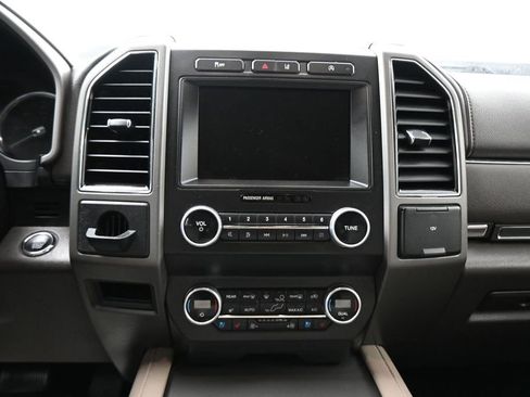 Used 2021 Ford Expedition XLT RWD image 23
