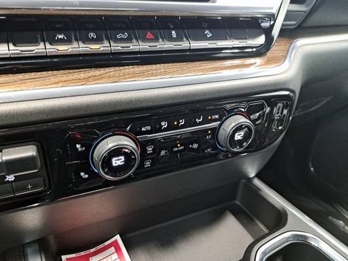 Used 2023 Chevrolet Silverado 1500 RST AWD/4WD image 14