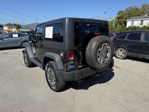 Used 2013 Jeep Wrangler Sport image 8