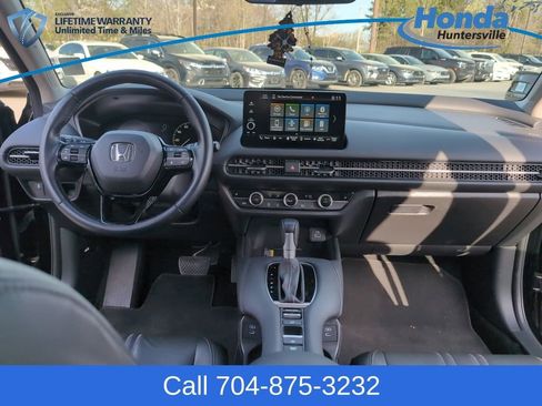 Used 2025 Honda HR-V EX-L image 18