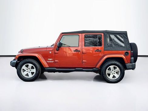 Used 2009 Jeep Wrangler Unlimited Sahara w/ Dual Top Group image 9