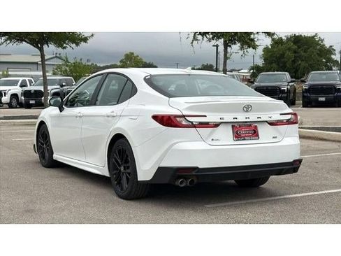 Certified 2025 Toyota Camry SE FWD image 9