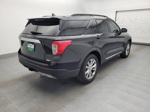 Used 2020 Ford Explorer XLT w/ Equipment Group 202A AWD/4WD image 9