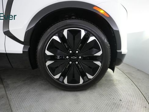 Used 2024 Chevrolet Blazer EV RS RWD image 20