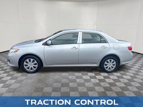 Used 2010 Toyota Corolla FWD image 2
