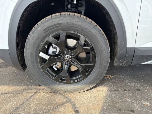 New 2026 Volkswagen Atlas Peak Edition AWD/4WD image 30