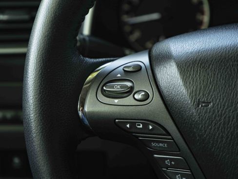 Used 2019 Nissan Murano SV AWD/4WD image 20