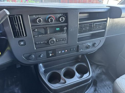 Used 2021 Chevrolet Express 3500 w/ Power Convenience Package RWD image 14