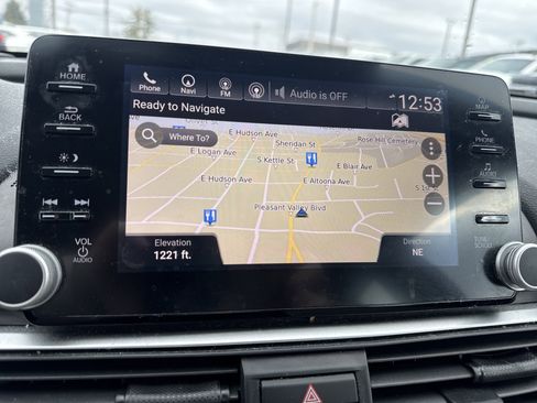 Used 2018 Honda Accord Touring image 10