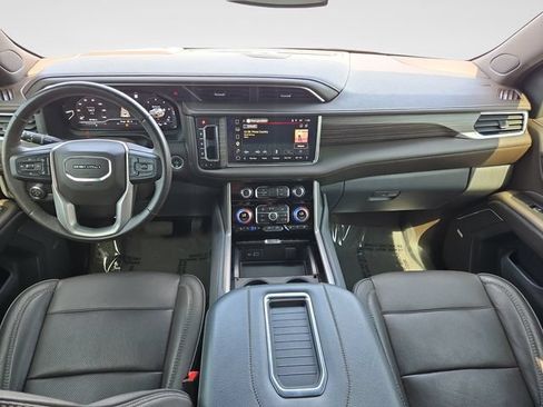 Used 2022 GMC Yukon Denali AWD/4WD image 9