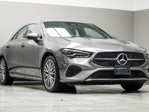 Used 2025 Mercedes-Benz CLA 250 image 4