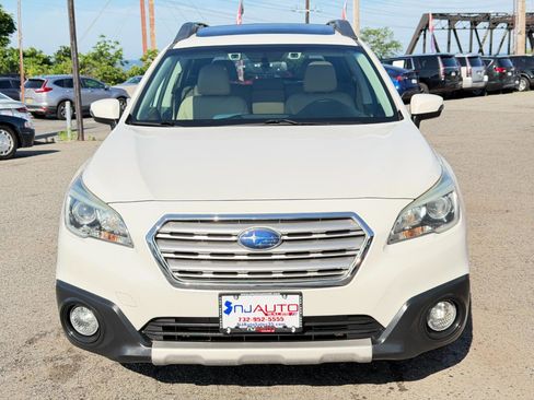 Used 2016 Subaru Outback 3.6R Limited AWD/4WD image 10