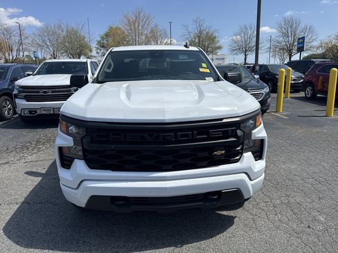Certified 2022 Chevrolet Silverado 1500 Custom image 3