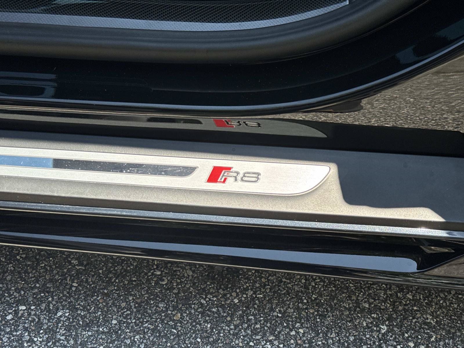 Used 2023 Audi R8 V10 performance RWD image 14