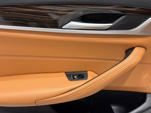 Certified 2022 BMW 540i xDrive w/ Convenience Package image 22