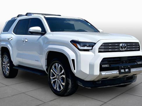 Used 2025 Toyota 4Runner Limited AWD/4WD image 3