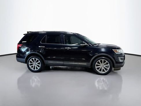 Used 2017 Ford Explorer Limited FWD image 5