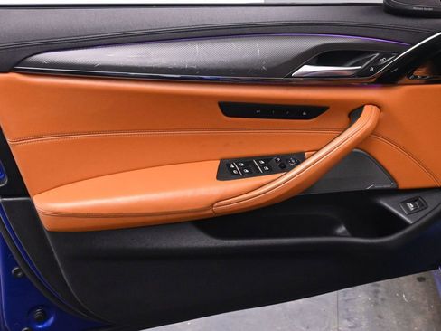 Used 2022 BMW M5 w/ Executive Package image 10